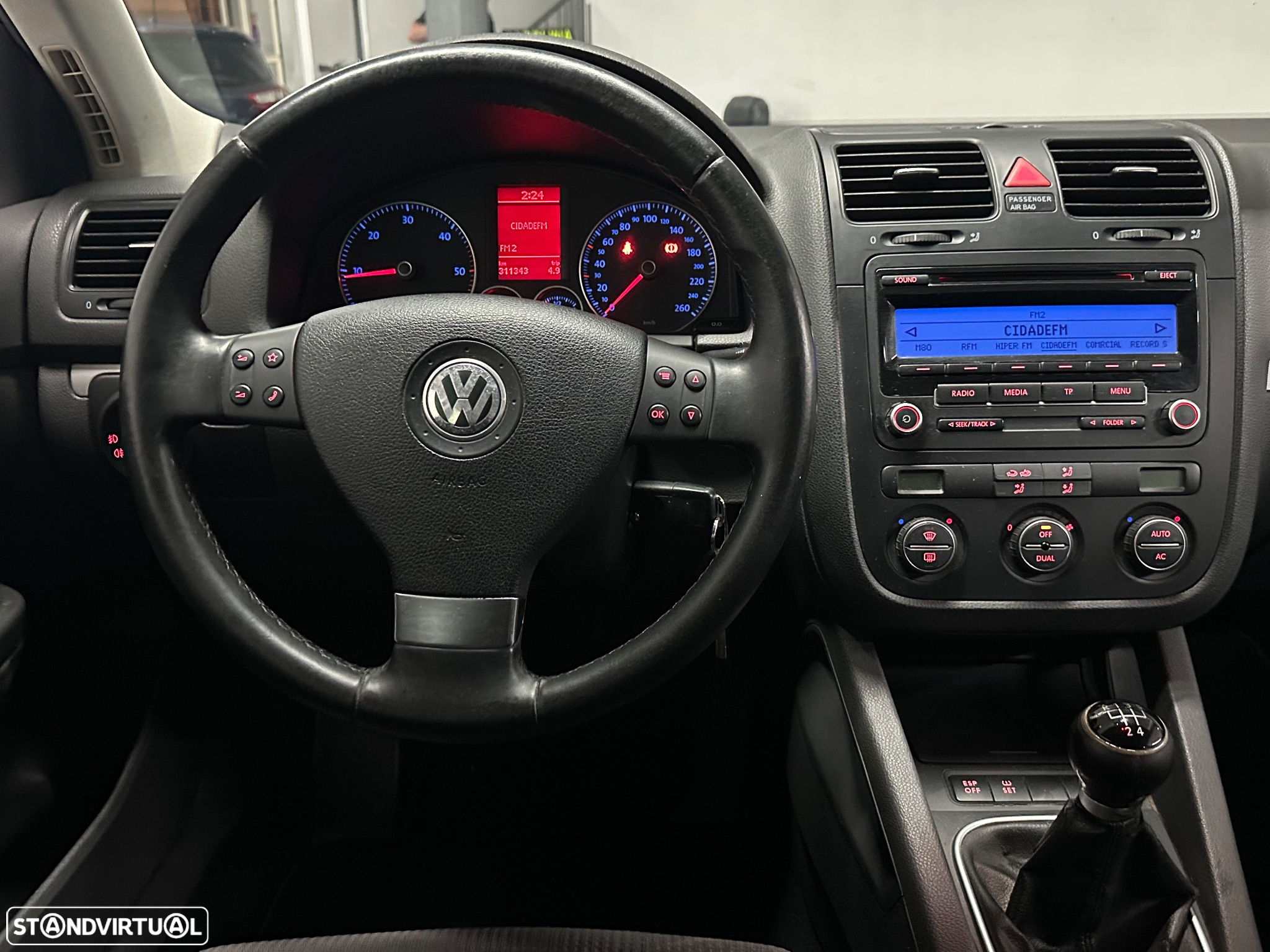 VW Golf Variant 1.9 TDi Sportline - 16