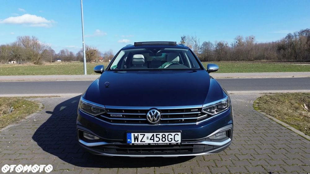 Volkswagen Passat Alltrack 2.0 TDI SCR 4Motion DSG (BMT) - 1