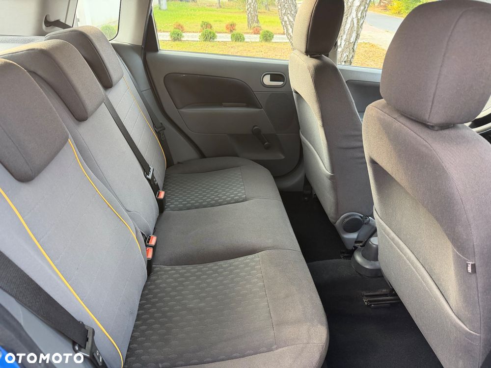 Ford Fiesta - 15