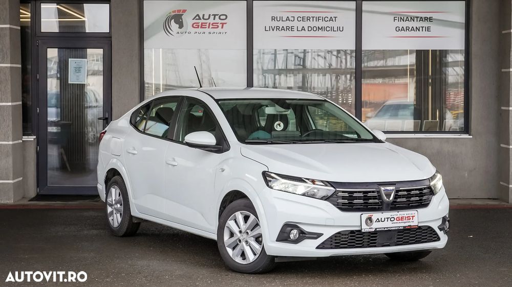 Dacia Logan TCe 90 Essential - 4