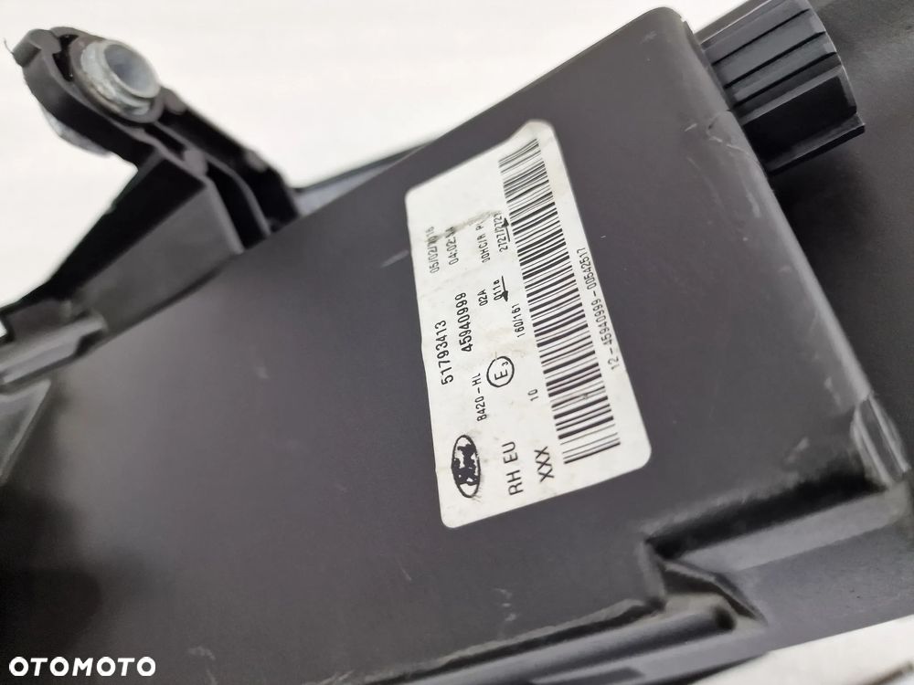 FORD KA II MK2 08- PRAWA LAMPA PRZEDNIA PRZÓD , NR 51793413 / 45940999 , NR AUKCJI LA147/2 - 21