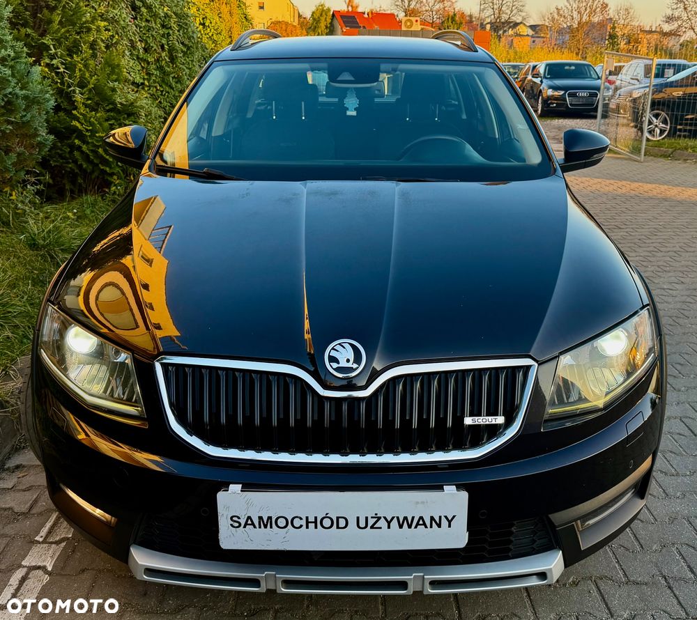 Skoda Octavia Combi 2.0 TDI (Green tec) 4x4 DSG Scout - 11