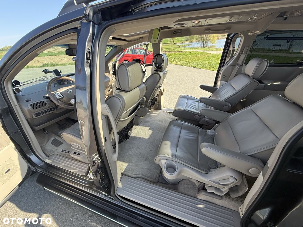 Nissan Quest - 7