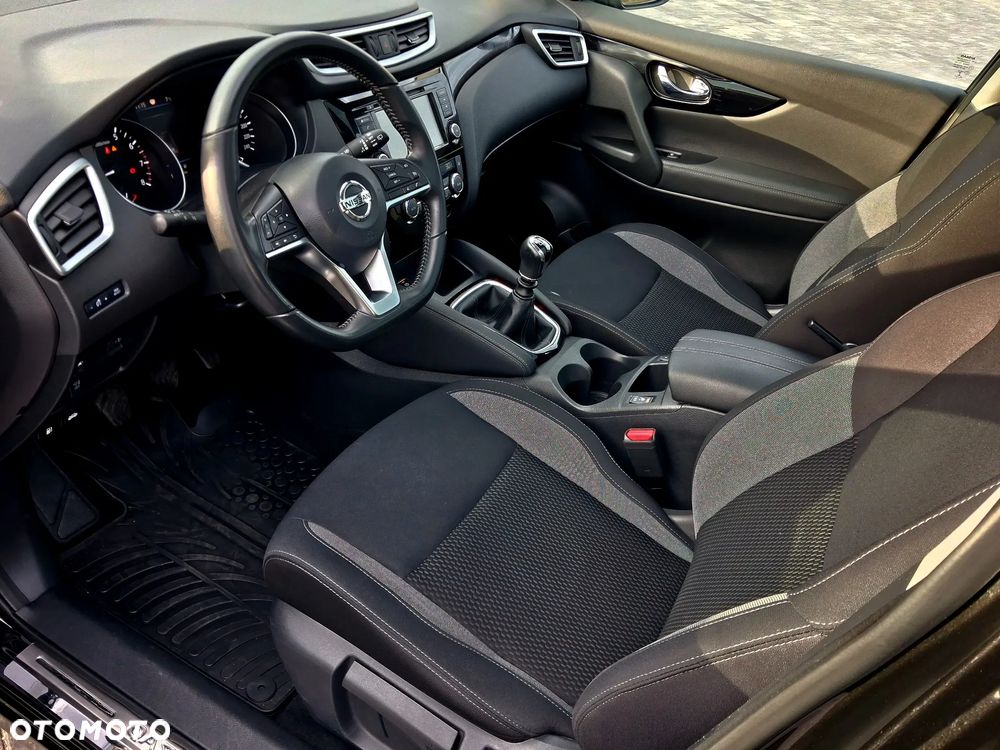 Nissan Qashqai 1.3 DIG-T N-CONNECTA - 22