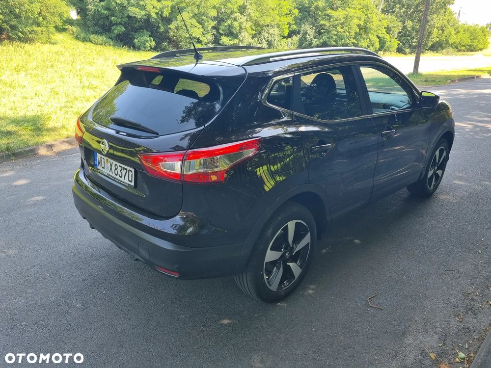Nissan Qashqai 1.6 DIG-T N-Connecta - 8