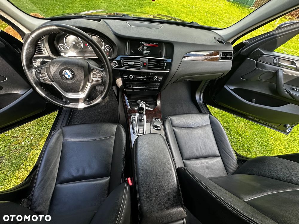 BMW X3 xDrive28i - 11