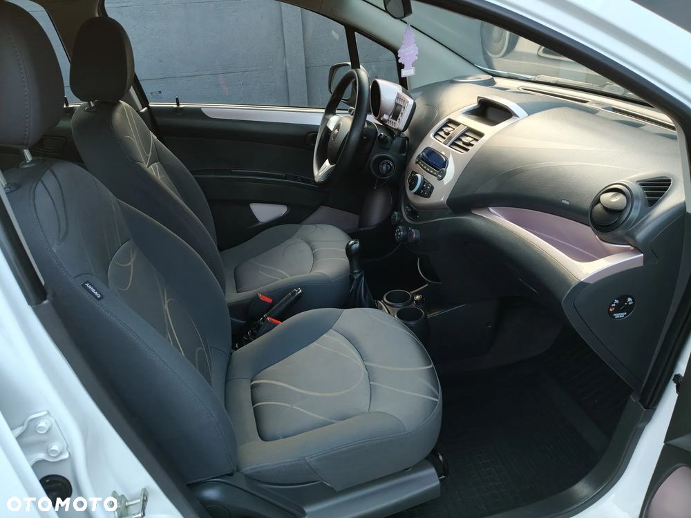 Chevrolet Spark 1.2 LS+ - 32