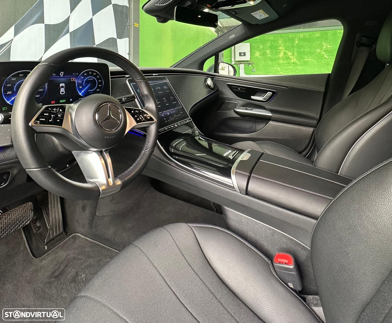 Mercedes-Benz EQE 300 Electric Art - 13