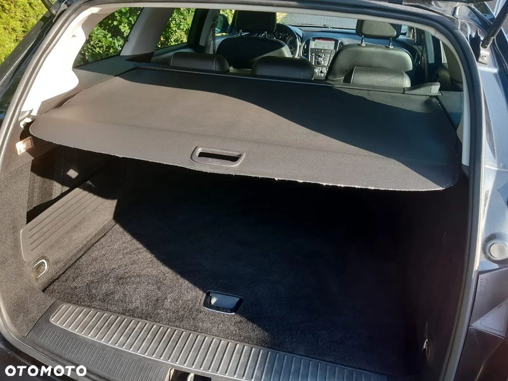 Opel Astra IV 1.4 T Cosmo - 23