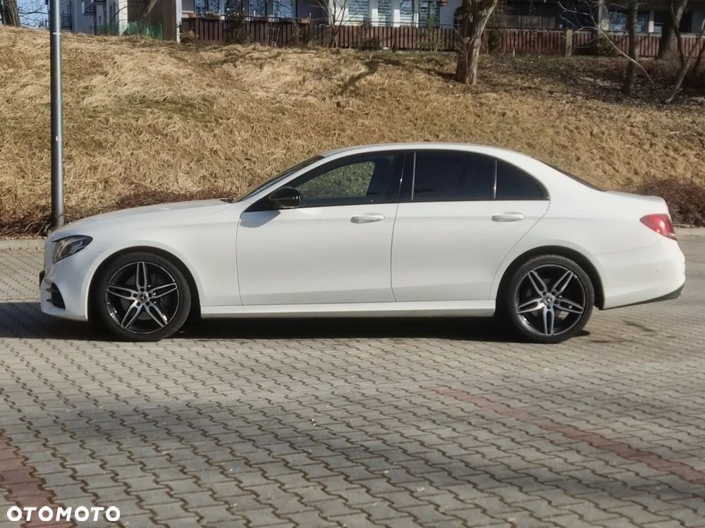 Mercedes-Benz Klasa E 220 d 4-Matic 9G-TRONIC - 7