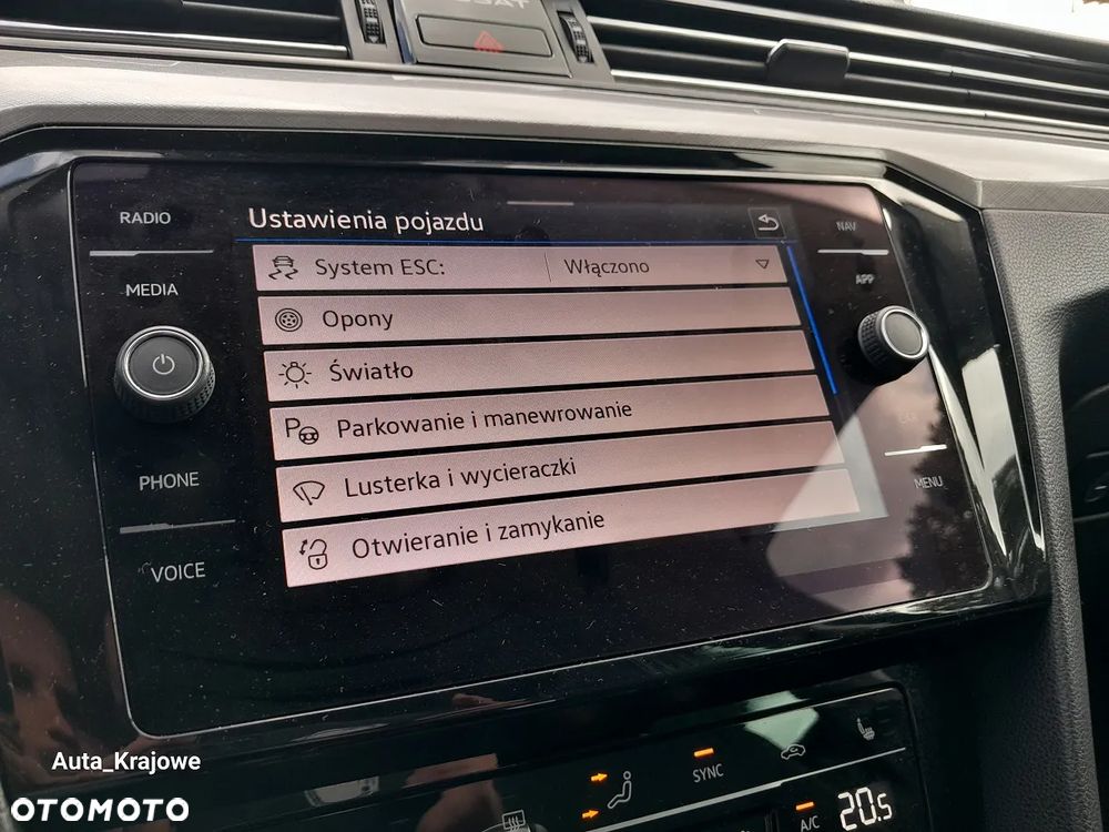 Volkswagen Passat 2.0 TSI Business DSG - 20