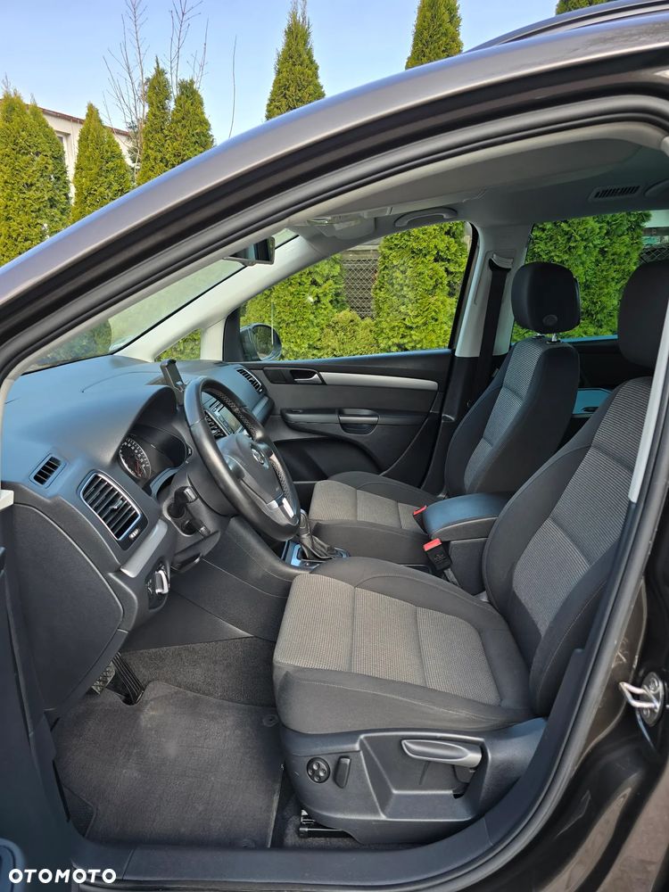 Volkswagen Sharan 2.0 TDI DSG BlueMotion Technology Highline - 25