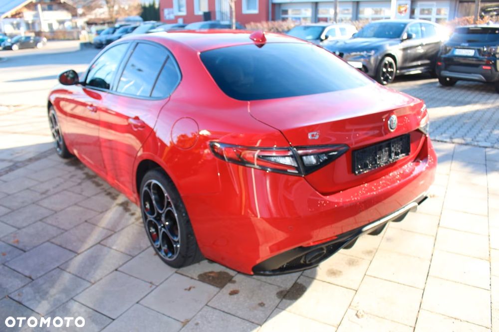 Alfa Romeo Giulia 2.0 Turbo 16V AT8-Q4 Competizione - 3