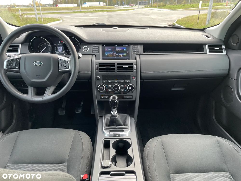 Land Rover Discovery Sport 2.0 eD4 HSE - 13