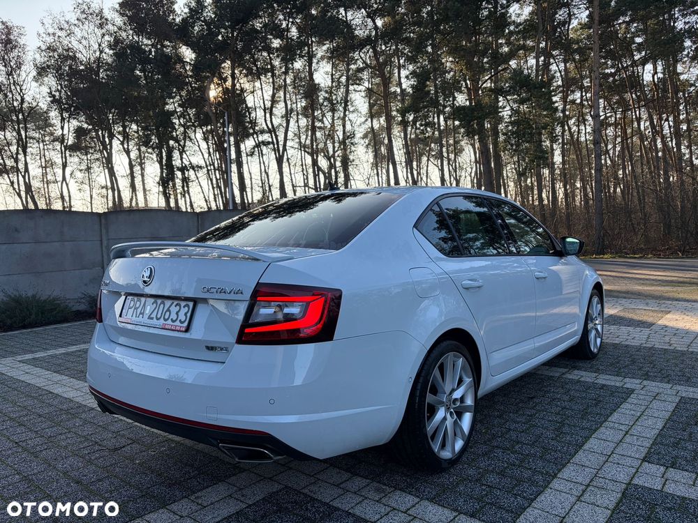 Skoda Octavia 2.0 TSI RS - 4