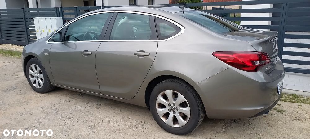 Opel Astra - 3