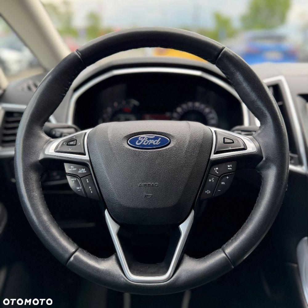 Ford S-Max - 24