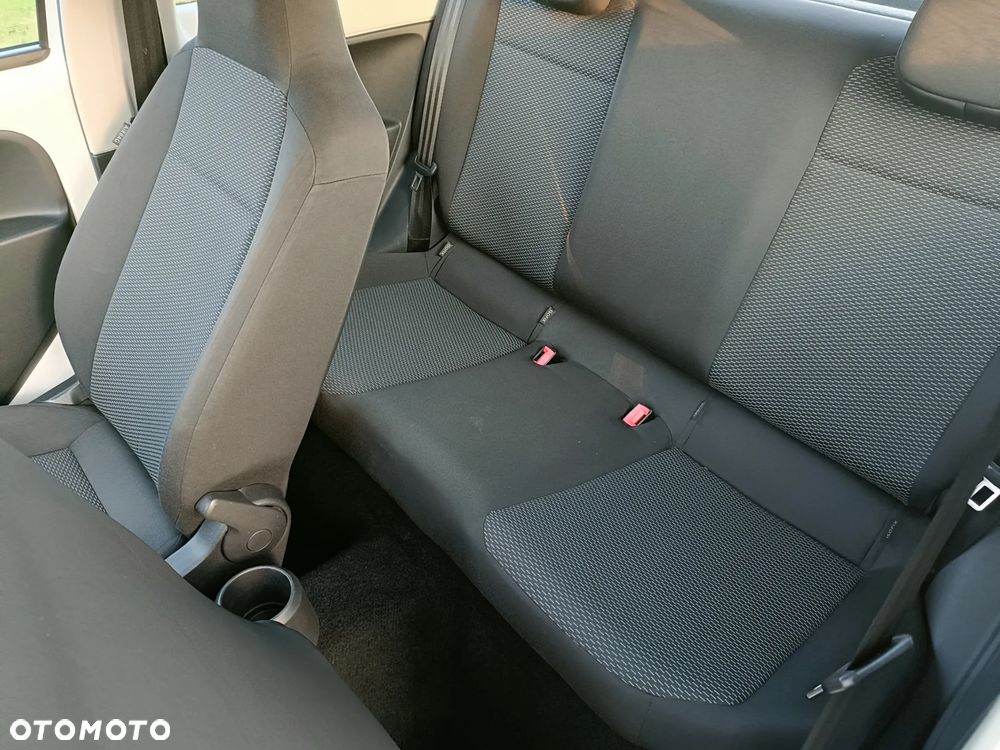 Volkswagen up! - 10