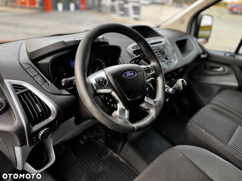 Ford Coustom transit - 8