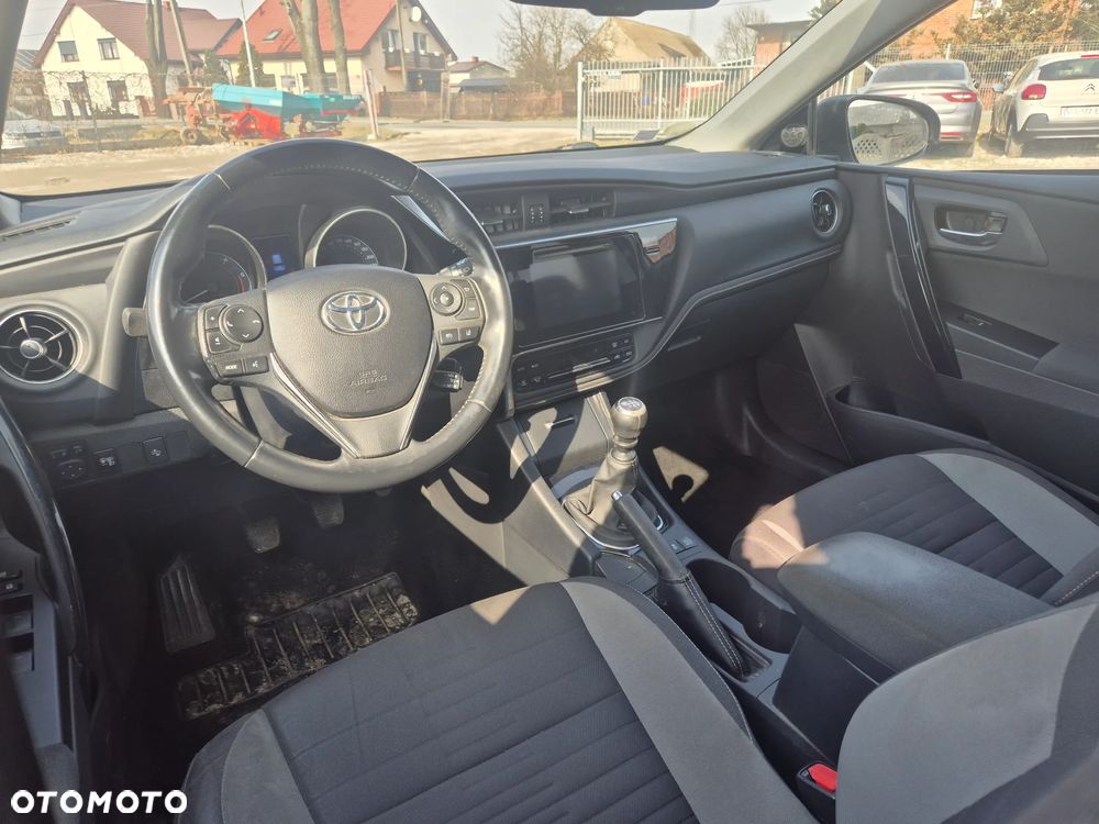 Toyota Auris 1.6 D-4D Edition S+ - 11
