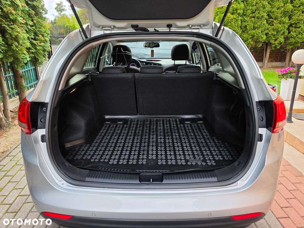 Kia Ceed - 19