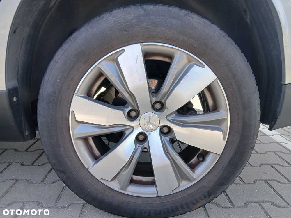 Peugeot 2008 PureTech 82 Allure - 17