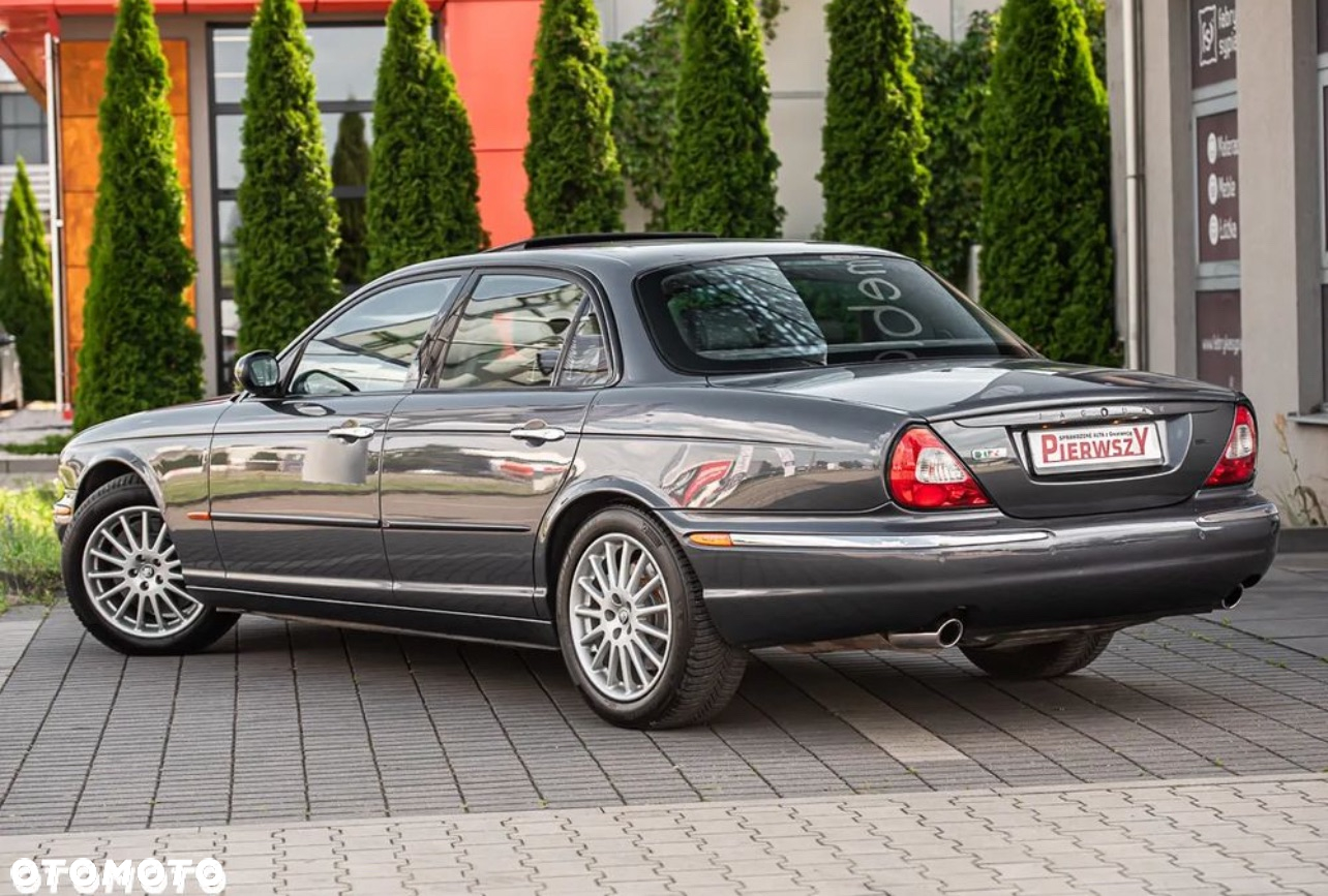 Jaguar XJR 4.2 - 7