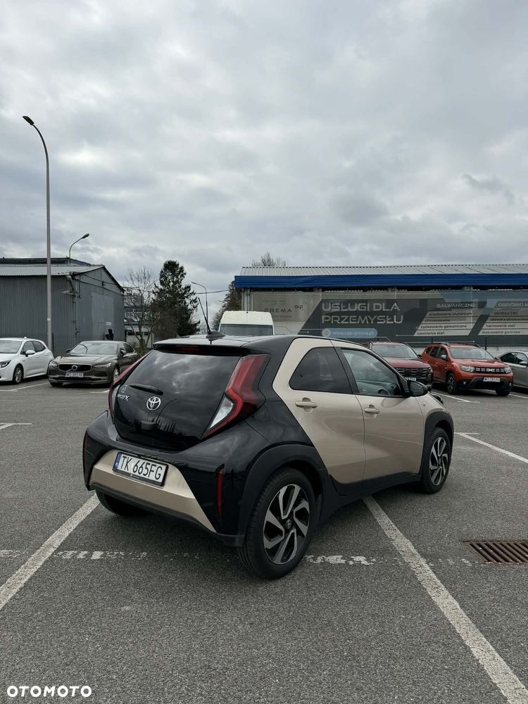 Toyota Aygo X 1.0 VVT-i Style - 4
