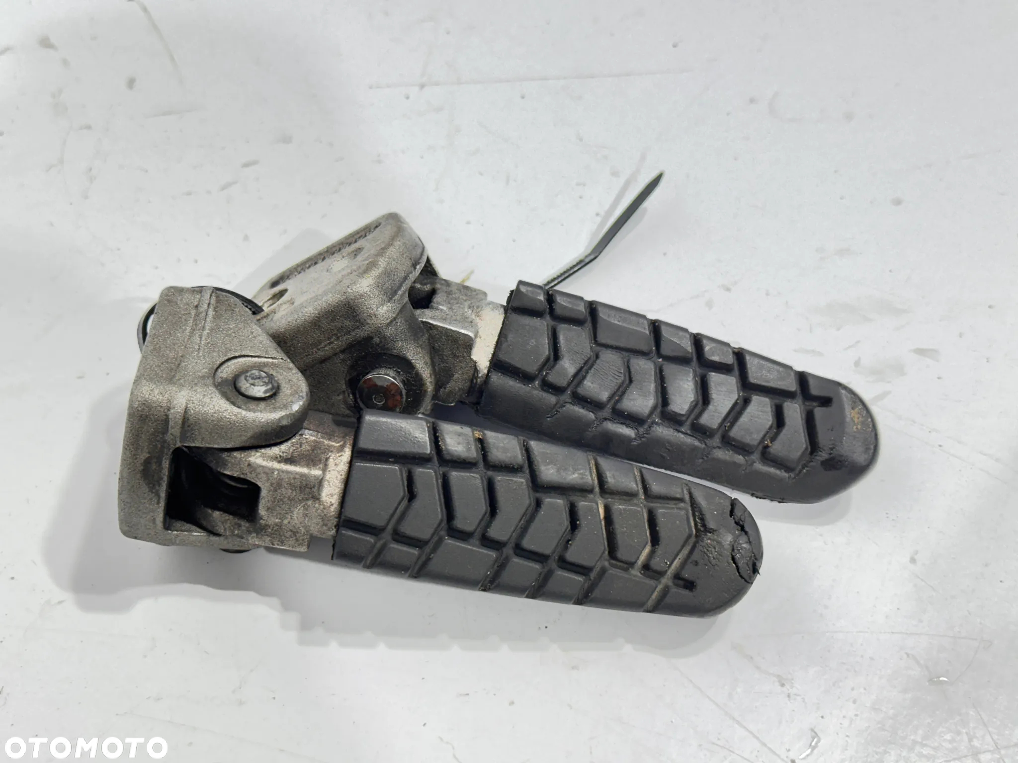 Podnóżek podnóżki KPL    KTM Duke 690   12-15R - 5