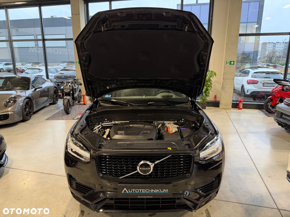 Volvo XC 90 T8 AWD Plug-In Hybrid R-Design 7os - 33