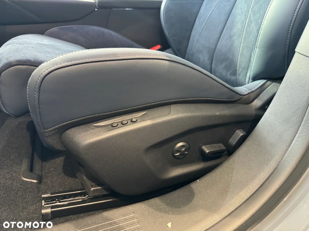 DS Automobiles N°4 - 18