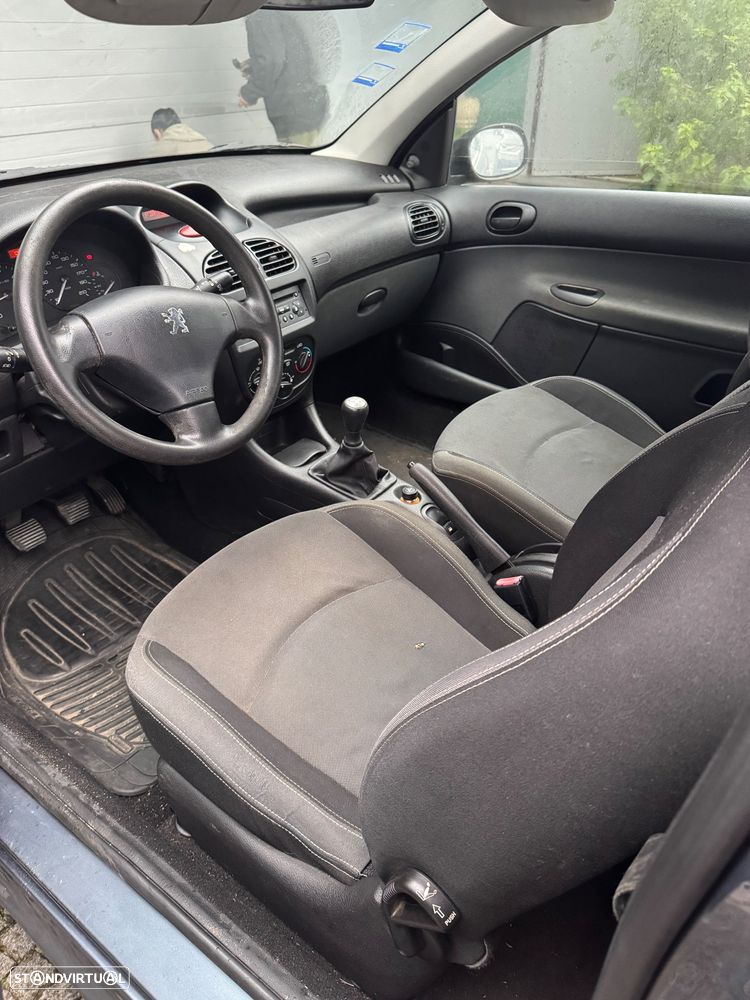 Peugeot 206 - 11
