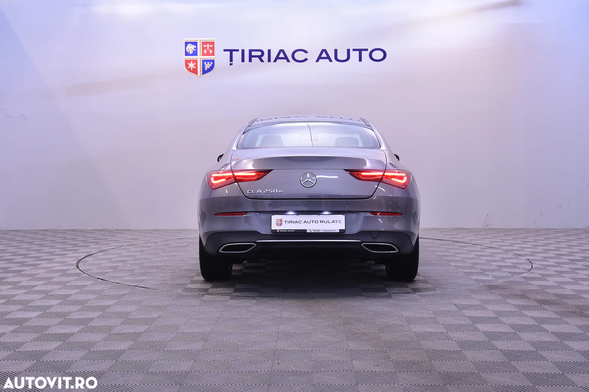 Mercedes-Benz CLA - 4