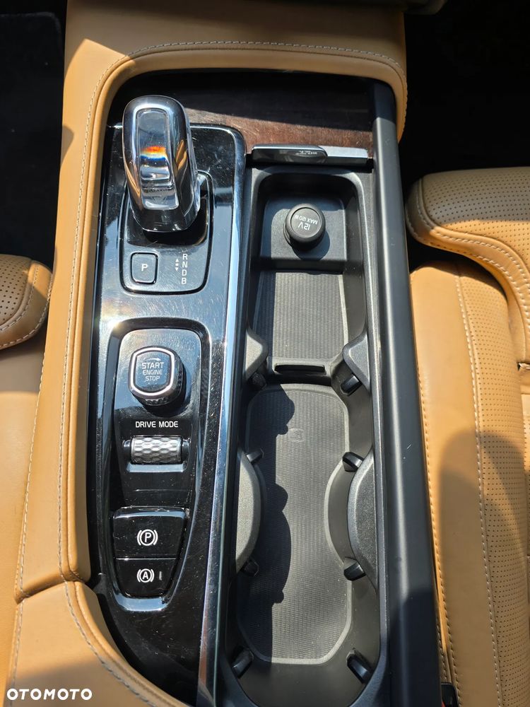 Volvo XC 90 T8 AWD Plug-In Hybrid Inscription 7os - 5