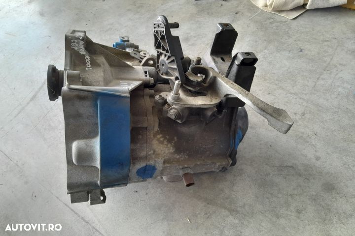 CUTIE DE VITEZE MANUALA TIP LNR TIP MOTOR CGP MX1253 Skoda Fabia 2 [f - 4