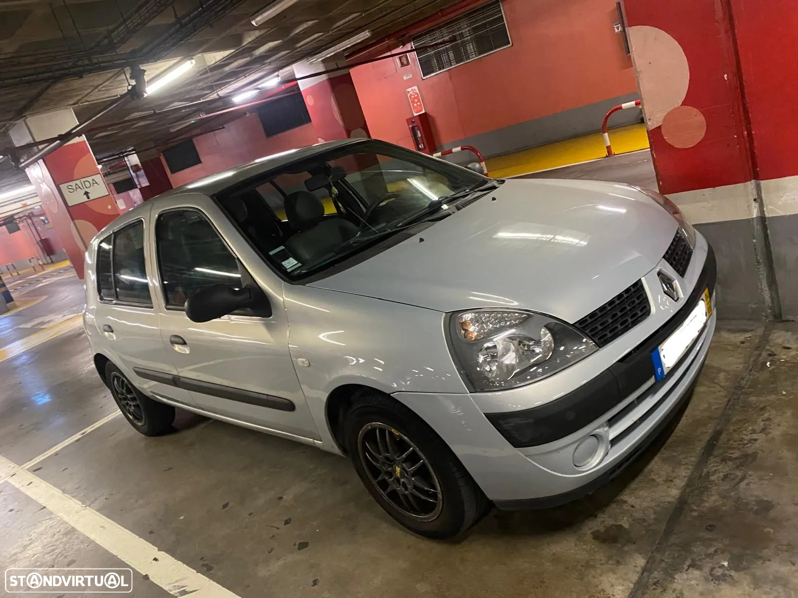 Renault Clio 1.2 16V Confort Authentique Quick. - 2