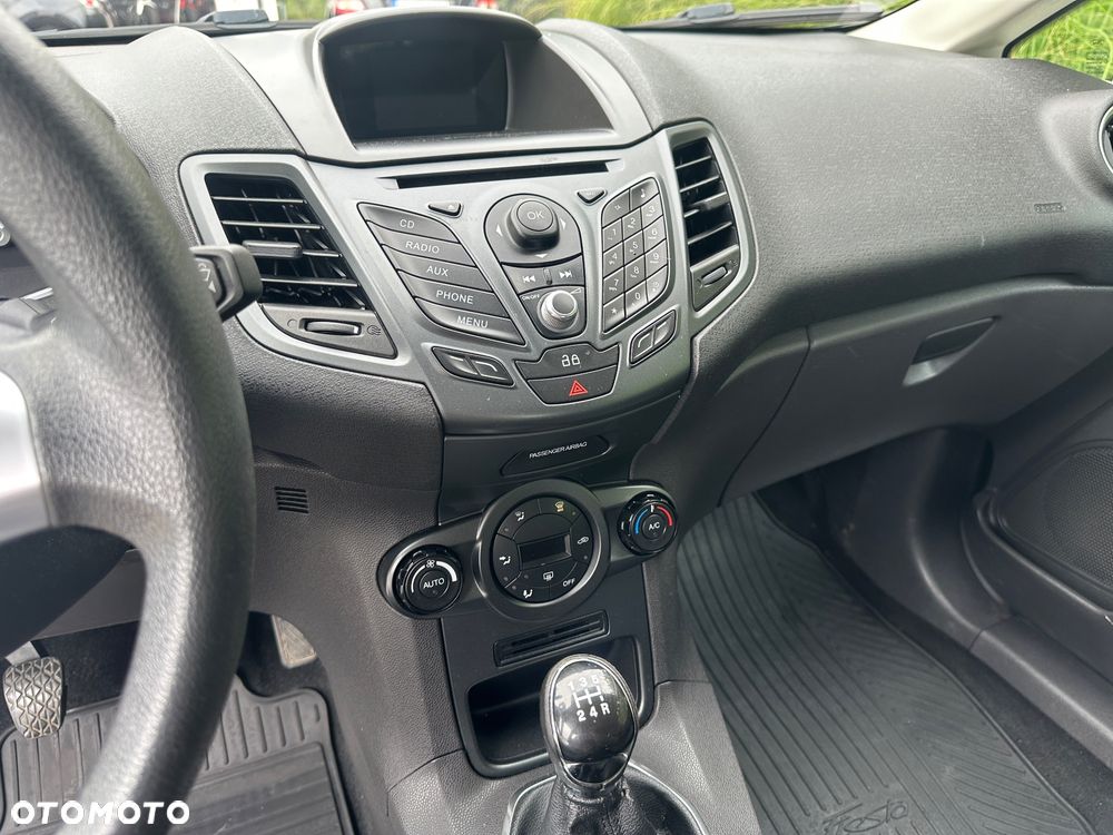 Ford Fiesta 1.25 Titanium X - 18