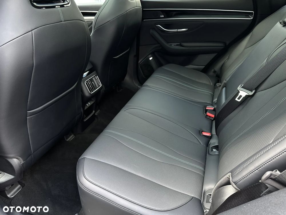 BYD Seal U 1.5T Design AWD - 11
