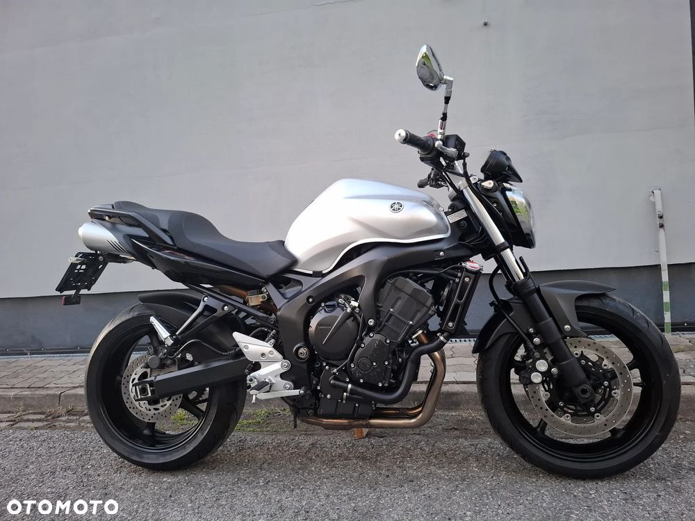 Yamaha FZ6 - 21