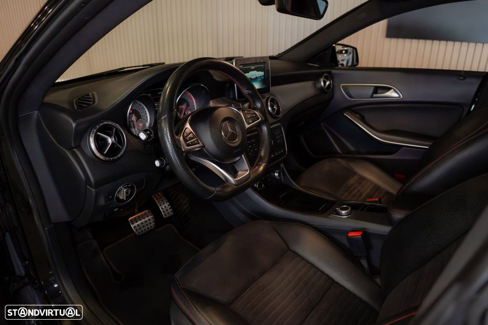 Mercedes-Benz CLA 220 d 7G-DCT AMG Line - 3