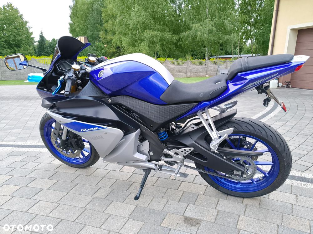 Yamaha YZF - 3