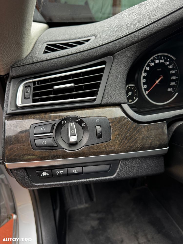 BMW Seria 7 740d xDrive - 10