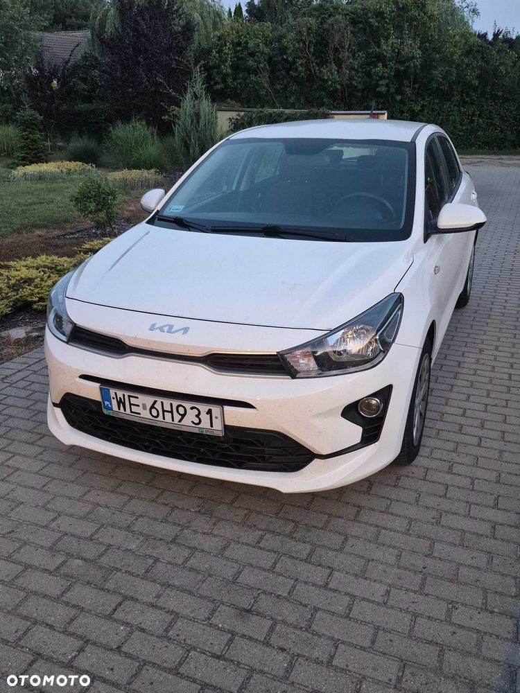 Kia Rio - 1
