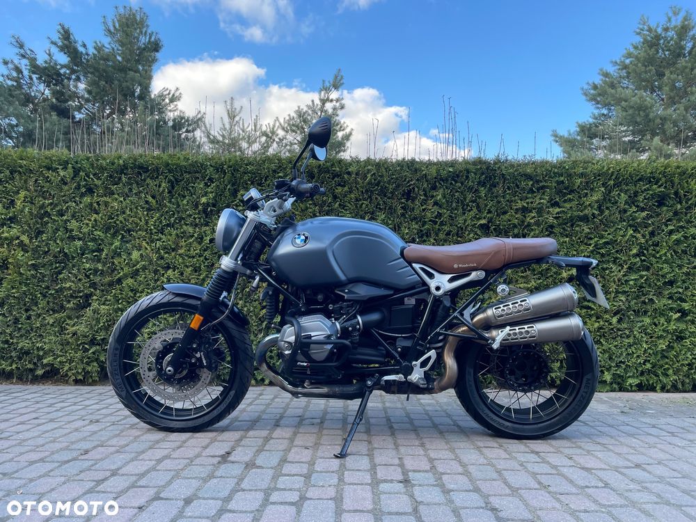 BMW R - 2