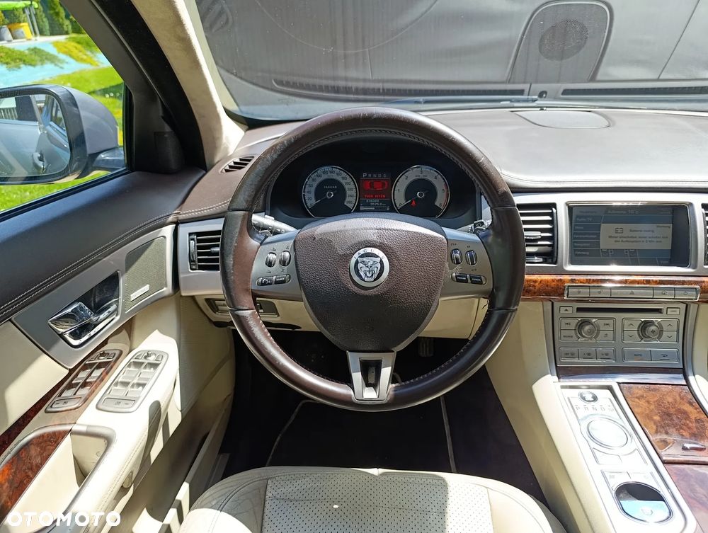 Jaguar XF 3.0 V6 D S Portfolio - 21