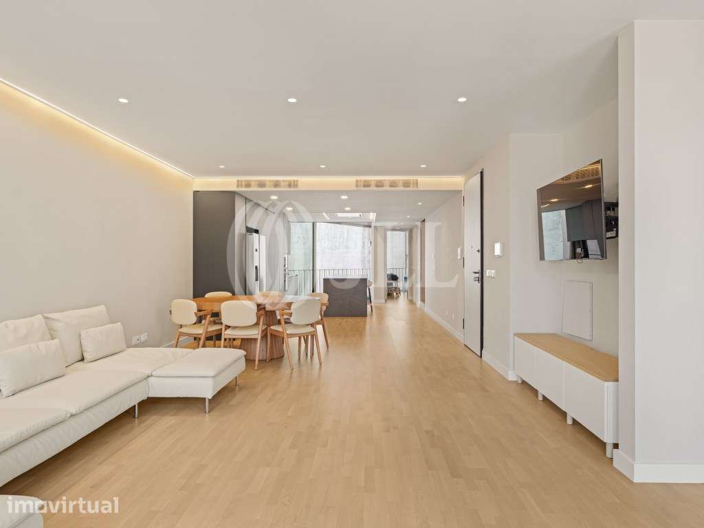 Apartamento T4 triplex nas Avenidas Novas, em Lisboa - Grande imagem: 4/32