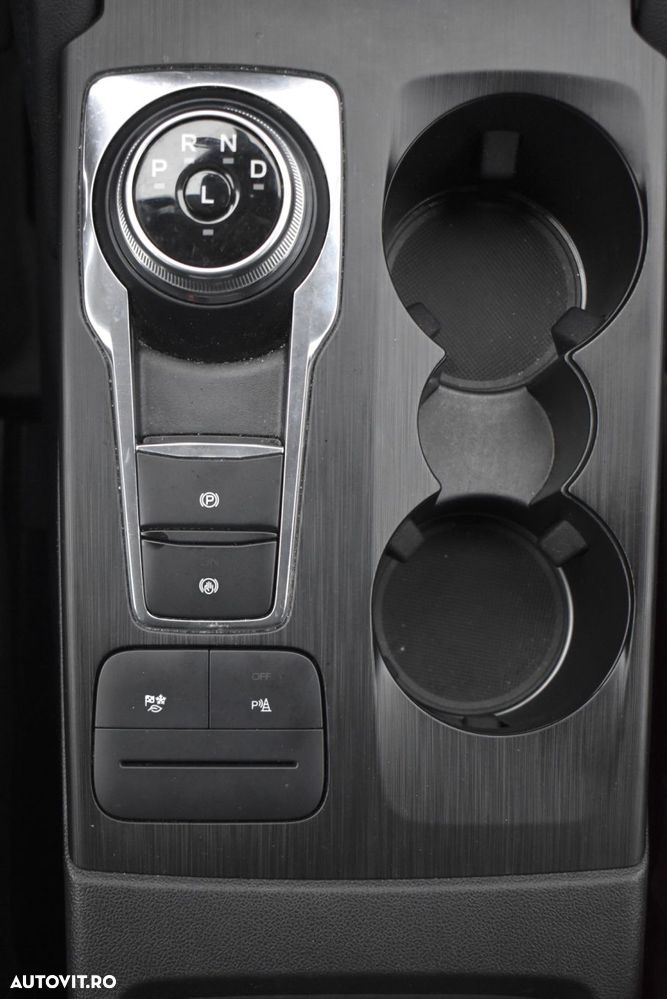 Ford Kuga 2.5 Duratec FHEV FWD Titanium - 32