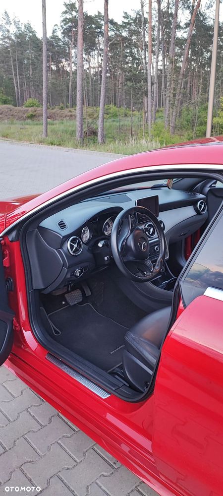 Mercedes-Benz CLA 250 7G-DCT AMG Line - 11