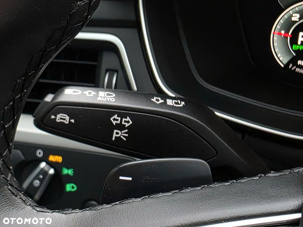 Audi A4 Avant 40 TDI S tronic - 16