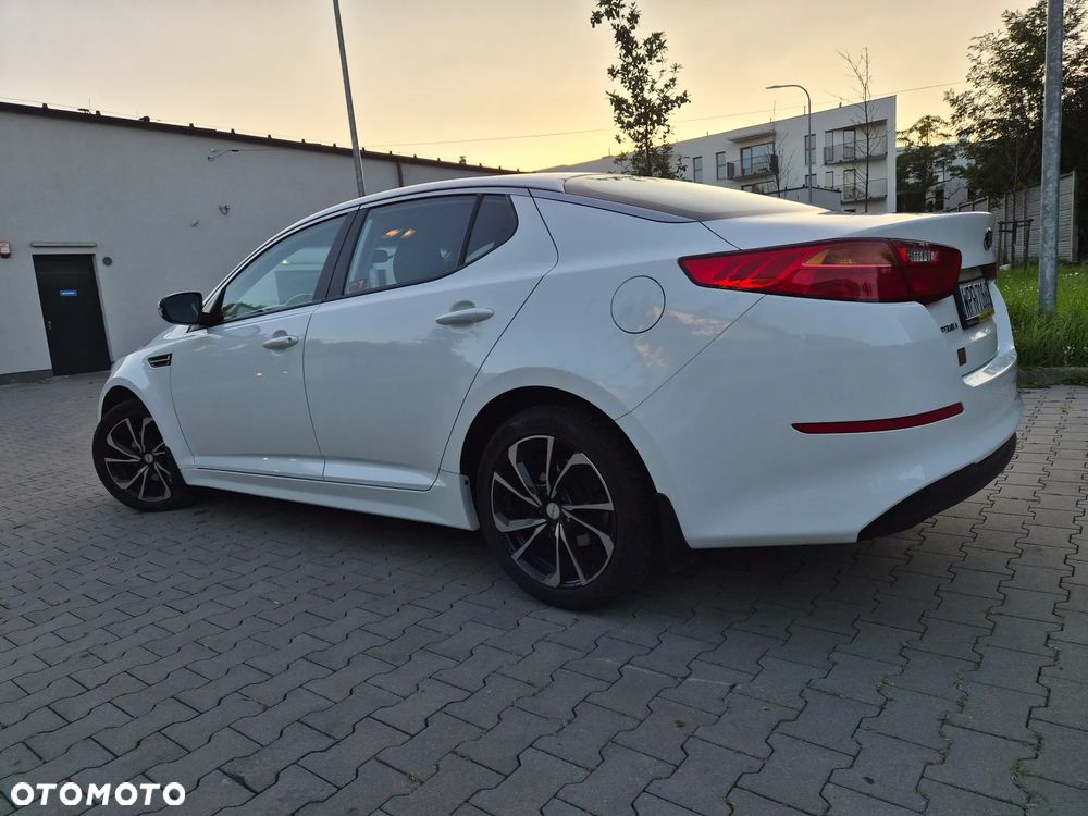 Kia Optima 2.0 M - 5